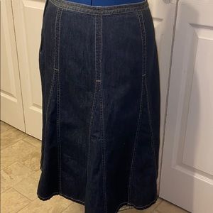 Lizclaborne skirt size 10